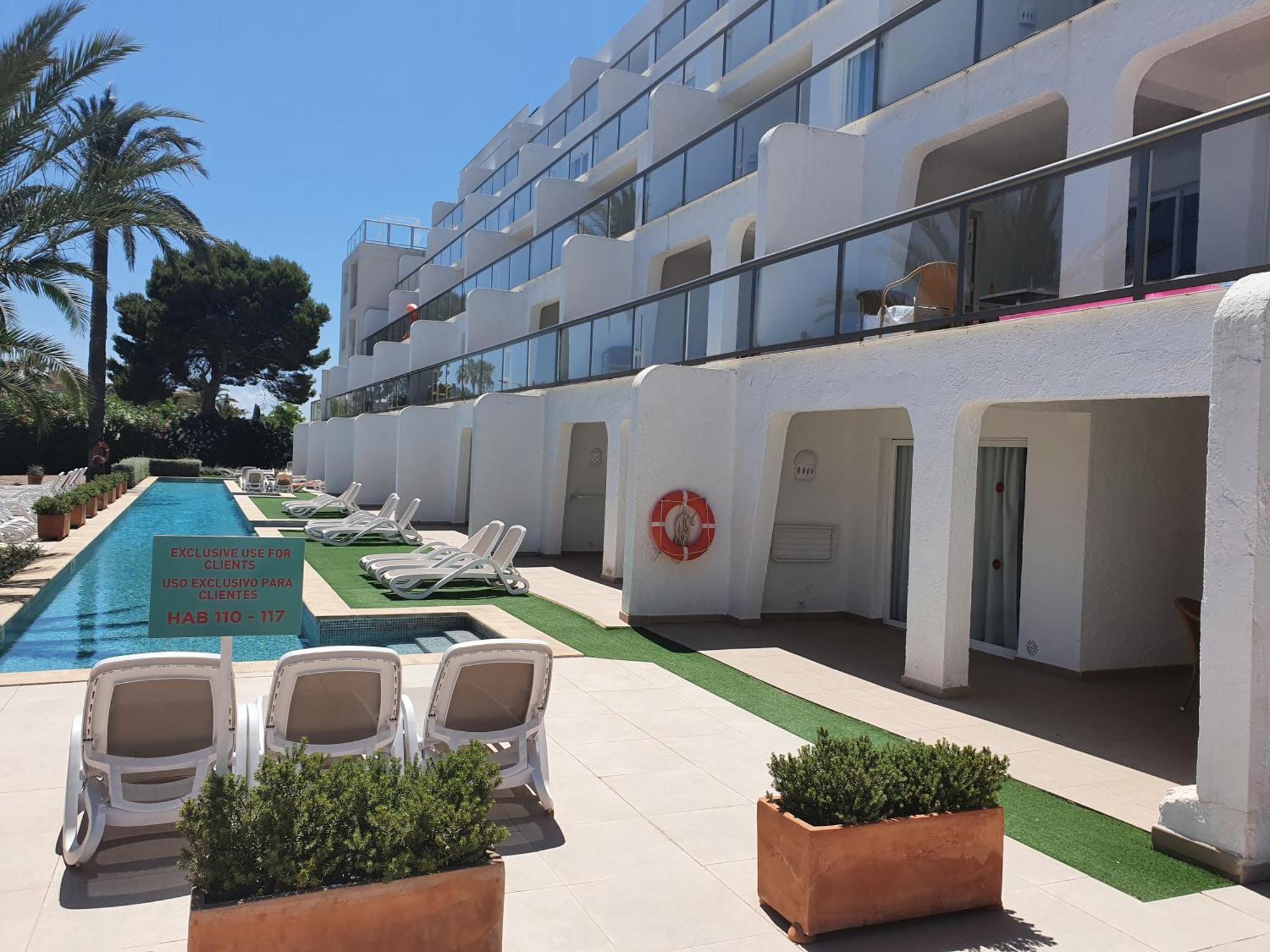 Aparthotel Ses Fotges Playa de Muro  Exterior foto
